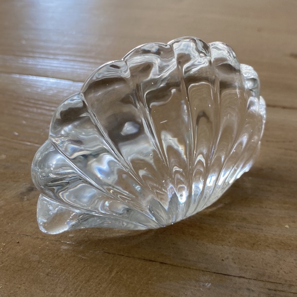Glass Shell Paper Weight - Picture 4 of 6